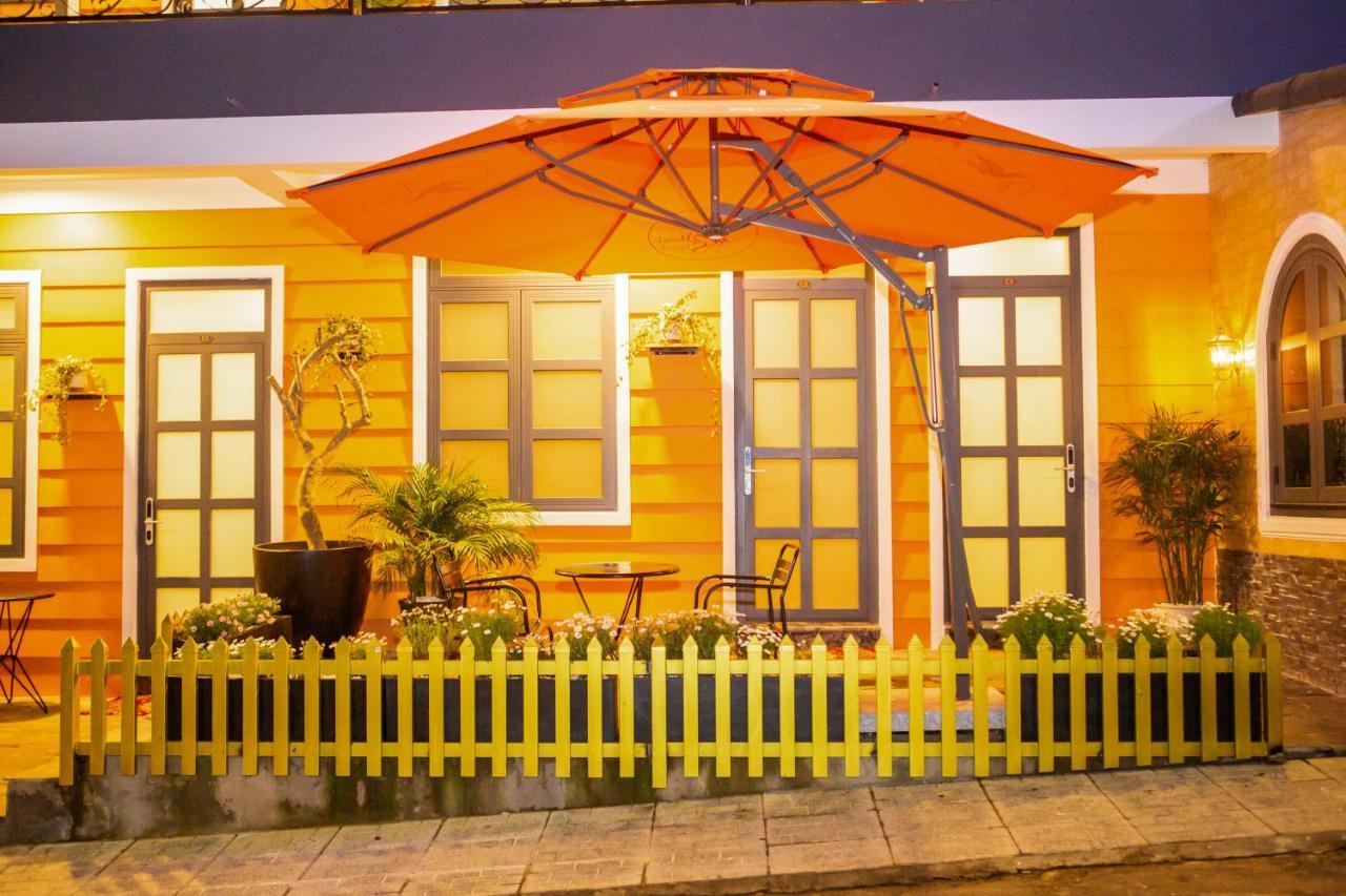 Steed Hotel Да Лат Екстериор снимка