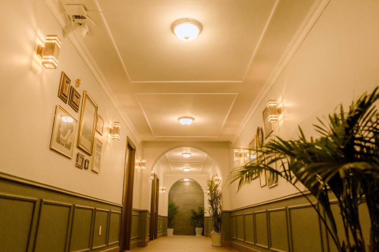 Steed Hotel Да Лат Екстериор снимка