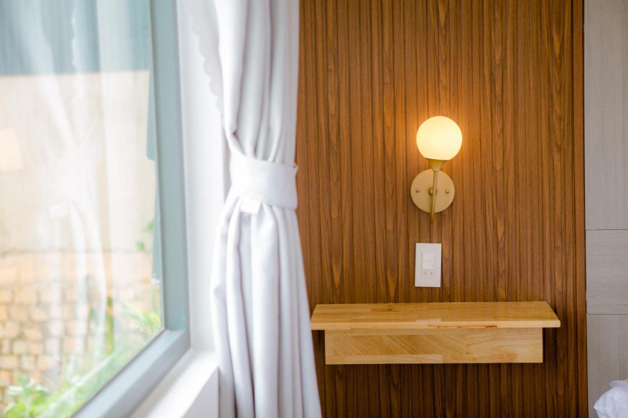 Steed Hotel Да Лат Екстериор снимка